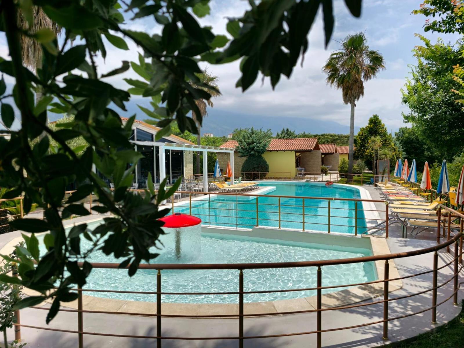 Resort Te Zagolli Orikum Buitenkant foto