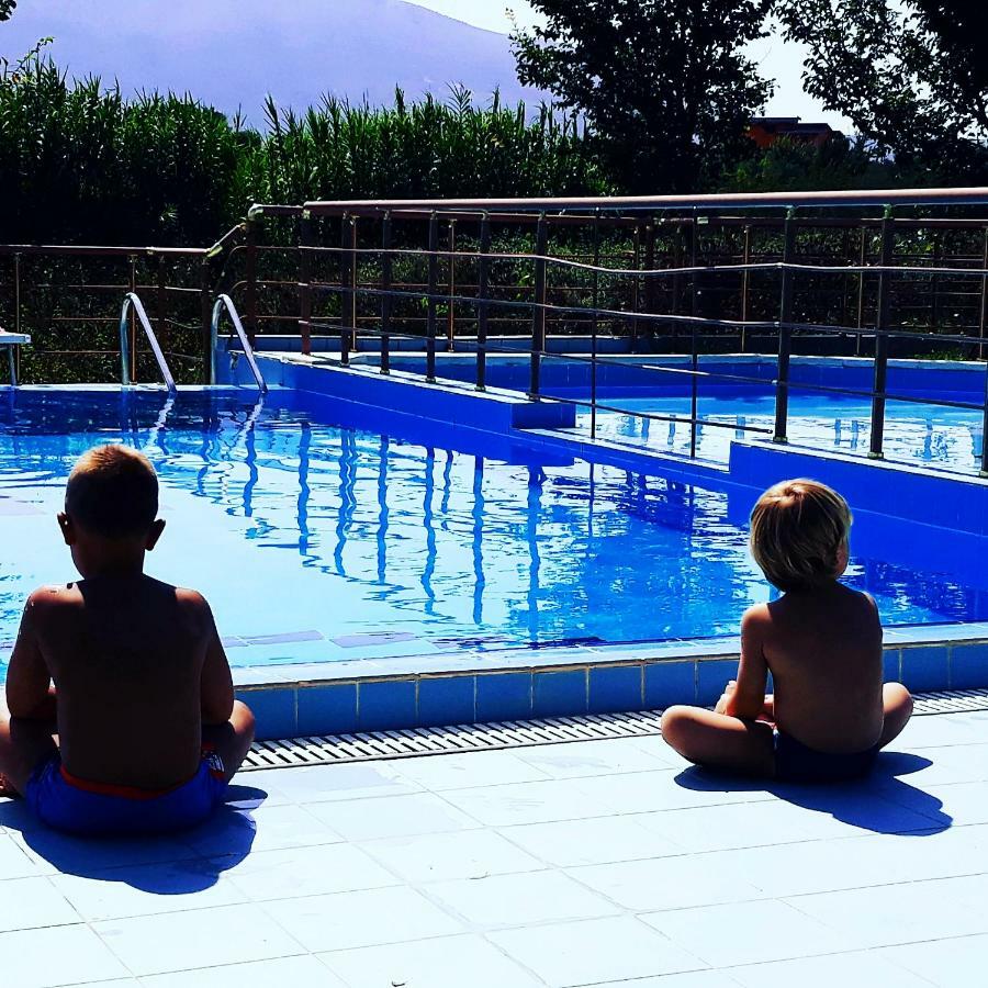 Resort Te Zagolli Orikum Buitenkant foto